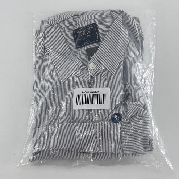 Abercrombie & Fitch Women's White Gray Striped Long Sleeve Button-Up Shirt Sz S - Picture 6 of 8